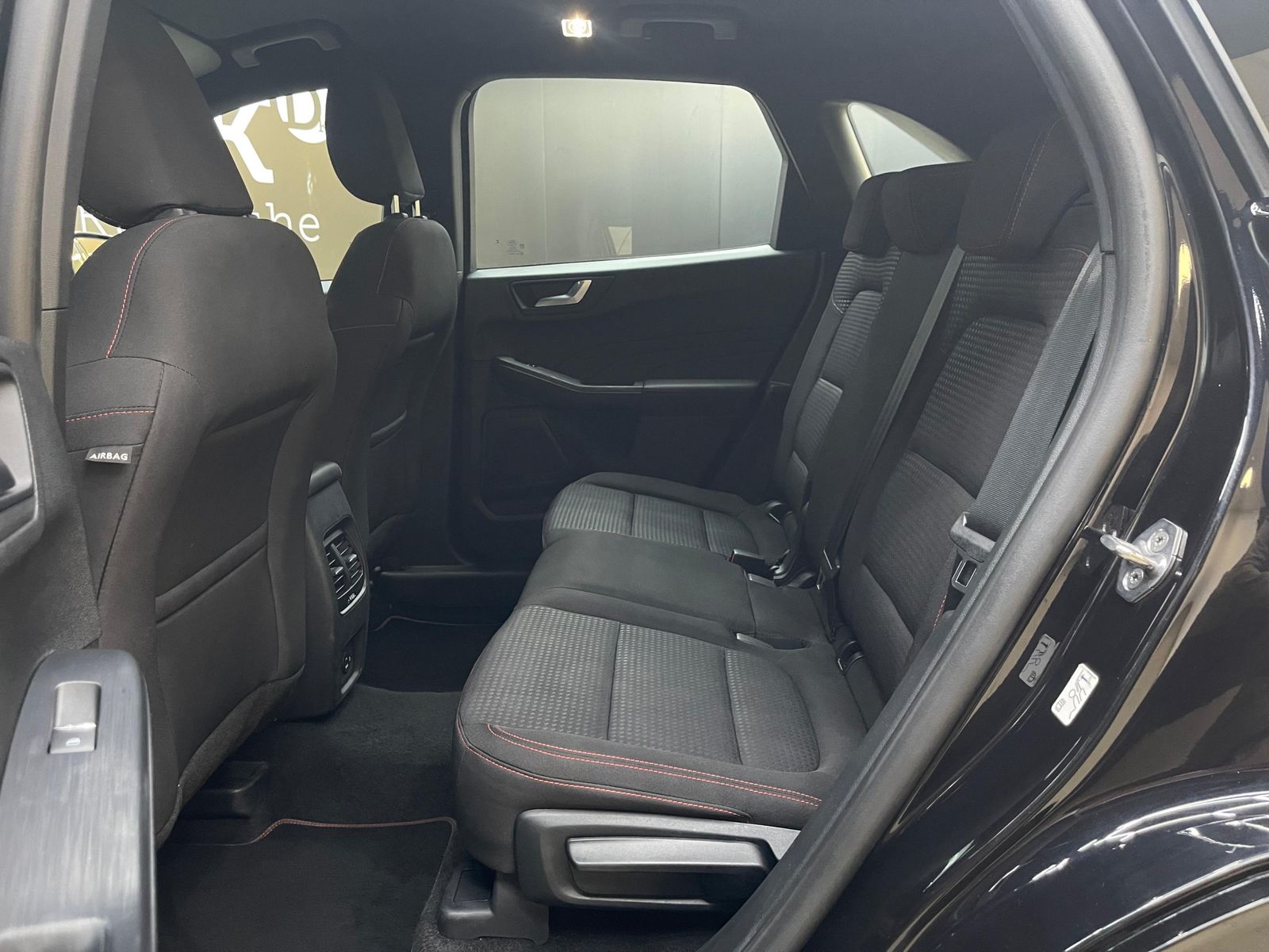 Fahrzeugabbildung Ford Kuga 1.5 EB ST-Line VIRTU+NAV+LED+KAM+PDC+MFL+18