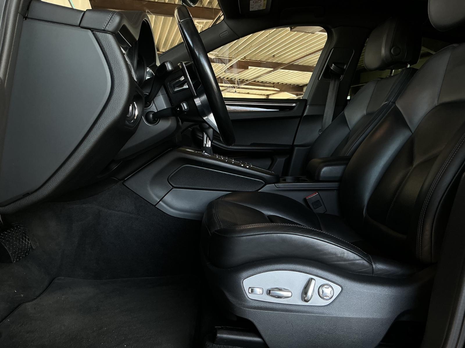 Porsche Macan S 340CH | BOSE | Toit Panoramique | PCM Navigation | Caméra | CarPlay | Cuir Intégral