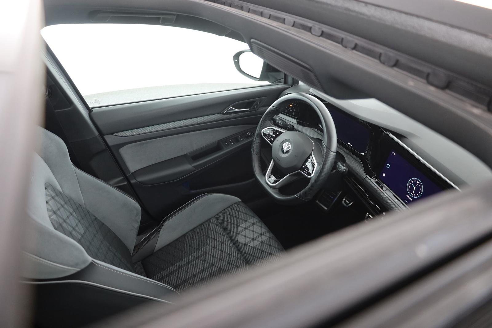 Volkswagen Golf VIII 1.5 TSI R-Line LED Panorama Navi ACC, миниатюра 27