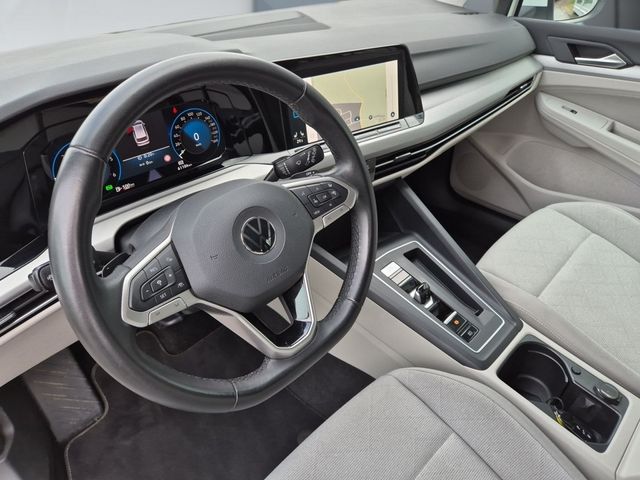 Golf VIII Variant 2.0 TDI Life *DSG*LED*NAVI*DAB