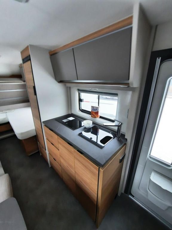 Fahrzeugabbildung Dethleffs Nomad 490 EST Verfüg./Sparen Sie 4.445,- €