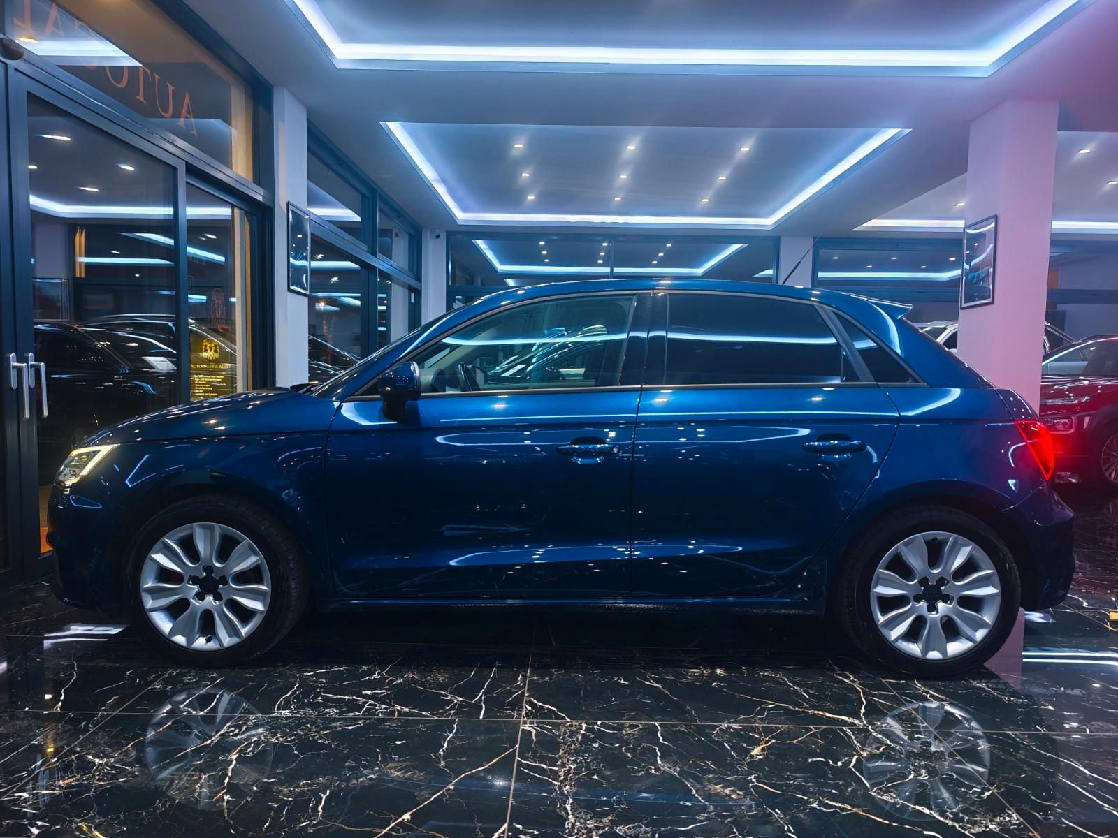 Audi A1 Sportback sport NAVI SHZ LEDER