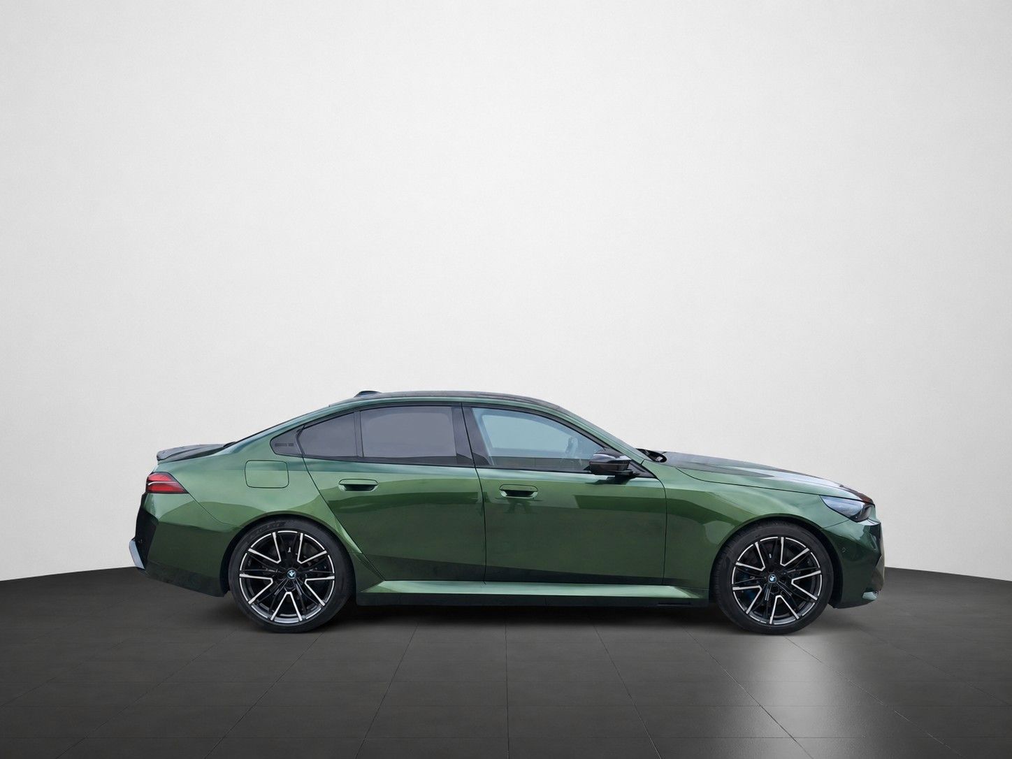 Fahrzeugabbildung BMW M5 Individual DA/PA-Prof B&W