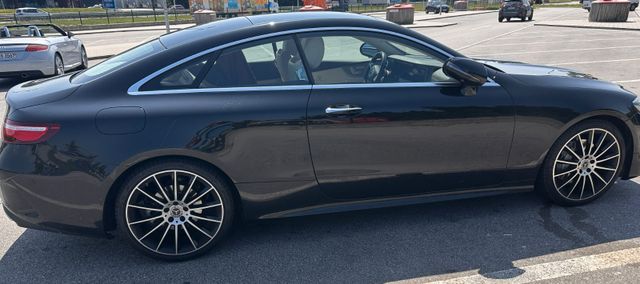 MERCEDES-BENZ E 200 Autom. -