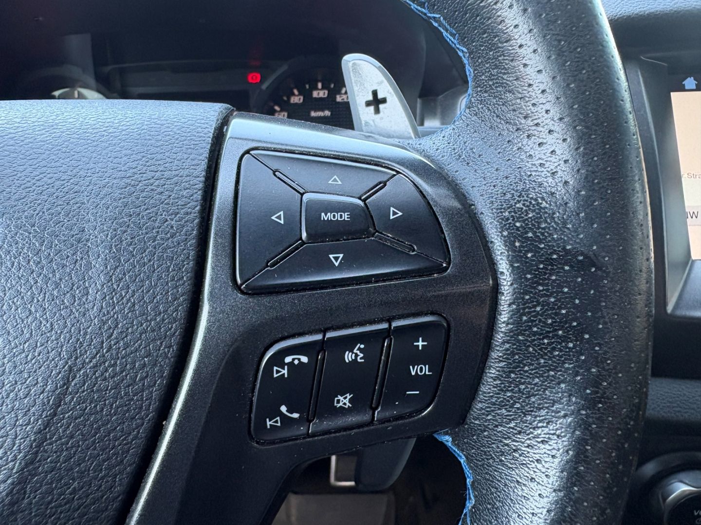 Fahrzeugabbildung Ford Ranger Raptor Doppelkabine 4x4 AHK Rückfahrkamer