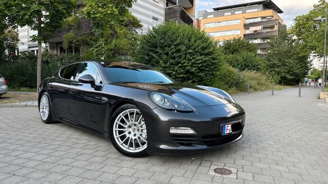 Porsche Panamera S Hybrid/GTS P/Fond/Sport Chrono/Carbon