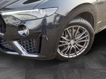 Maserati Levante GranSport S Q4*PANO*LED*SOFT*B&W*360°