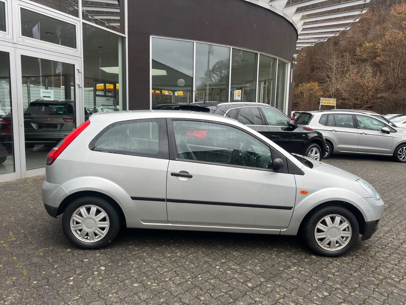 Fahrzeugabbildung Ford Fiesta 1.HAND * 72.000KM *TÜV NEU*