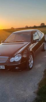 Mercedes-Benz Mercedes C 200 Sportcoupe - Mercedes-Benz C 200 mit Diesel-Antrieb: Coupe