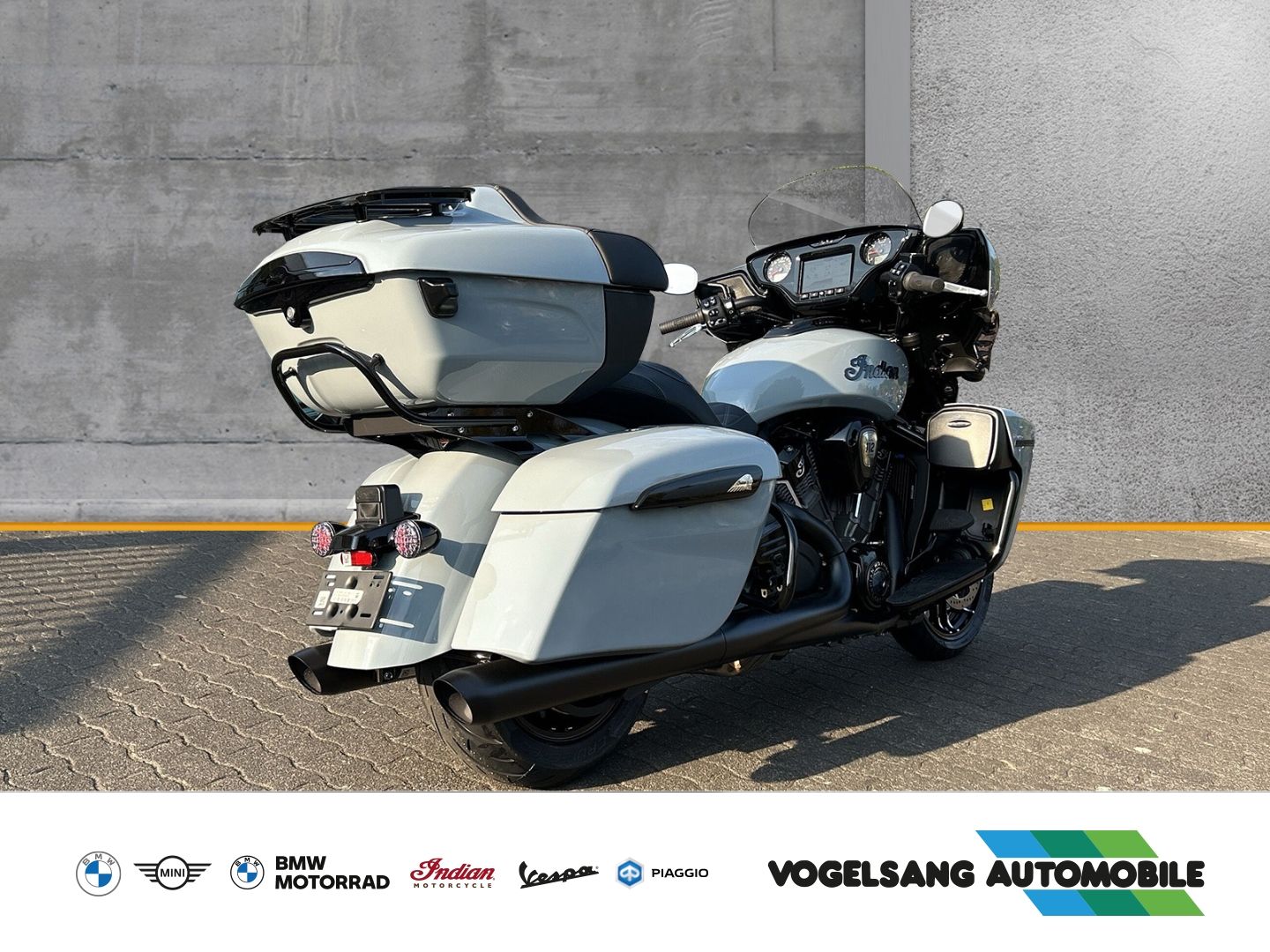 Fahrzeugabbildung Indian Roadmaster Powerplus Dark Horse Koffer, TopCase,
