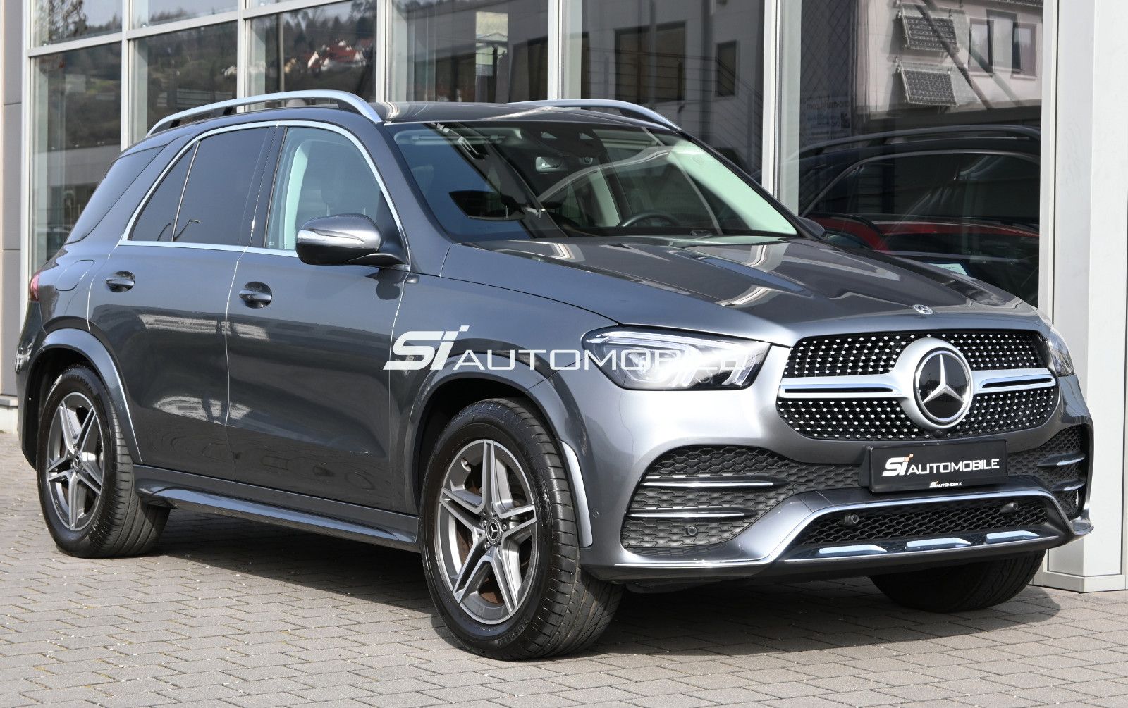 Fahrzeugabbildung Mercedes-Benz GLE 350 e 4M AMG °ACC°AHK°AIRMATIC°360°4-ZONEN
