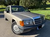 Mercedes-Benz 190E W201 - Mercedes-Benz 190 aus 1986: 190e