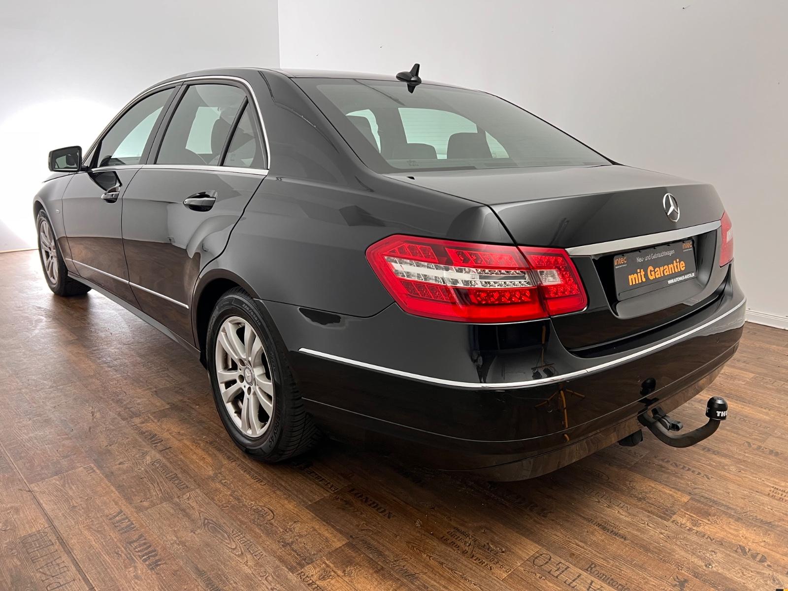 Mercedes-Benz E 250 CDI / AHK / NUR 89.tKM / TOP AUSST./