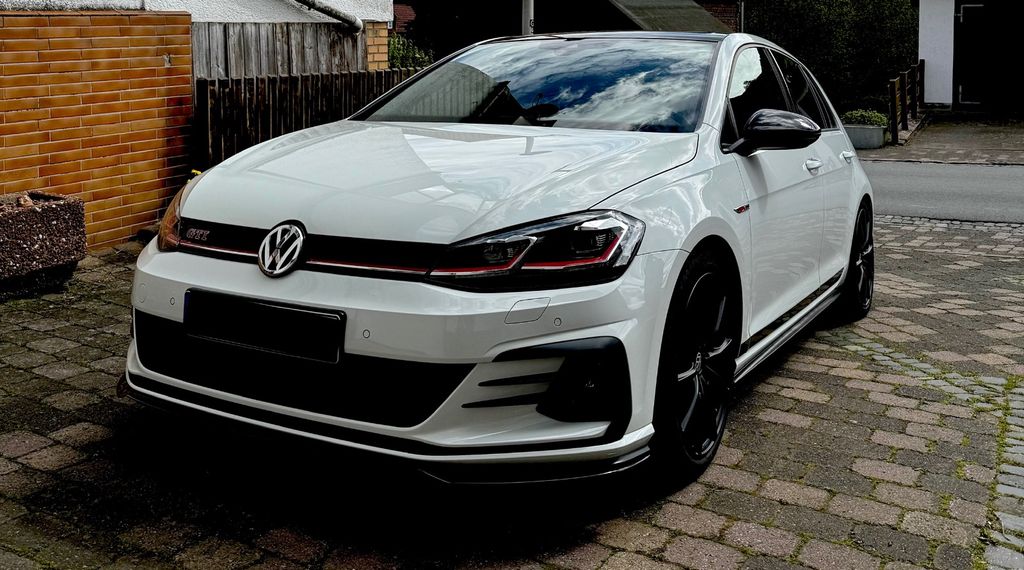 Image of Volkswagen Golf