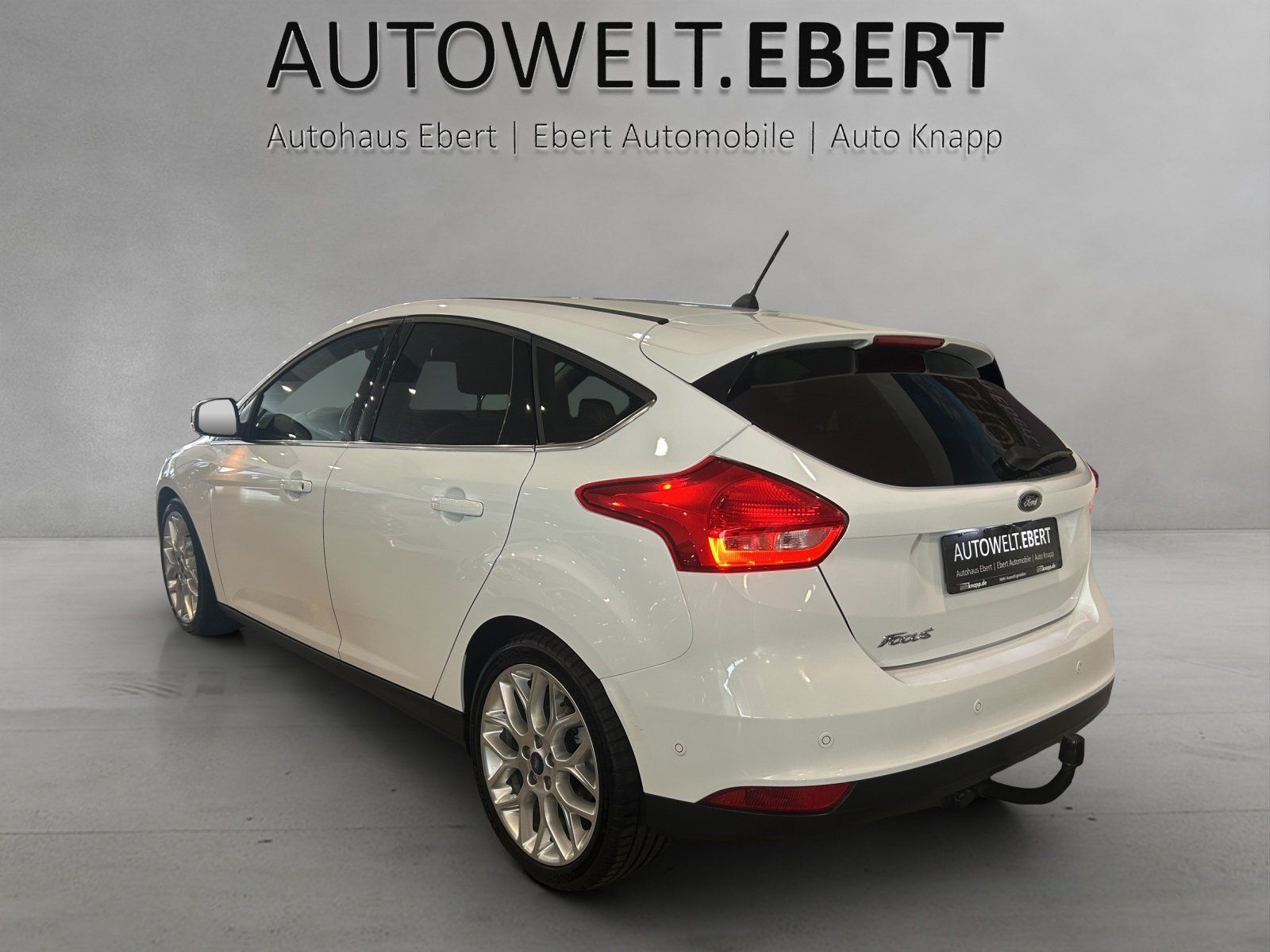 Fahrzeugabbildung Ford Focus Titanium 1,5 TDCi Lim 5-Tg/AHK