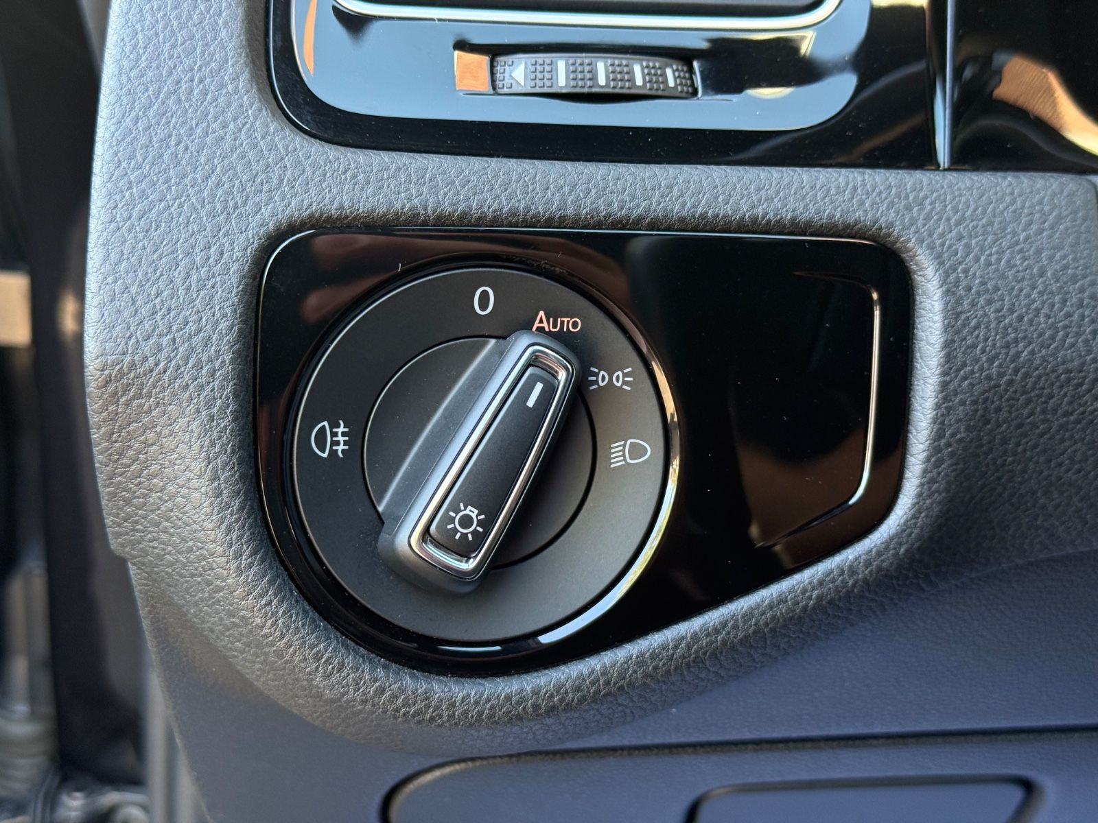 Volkswagen Golf VII Lim. GTI FaceliftLED Dynaudio 4,69% foto 19