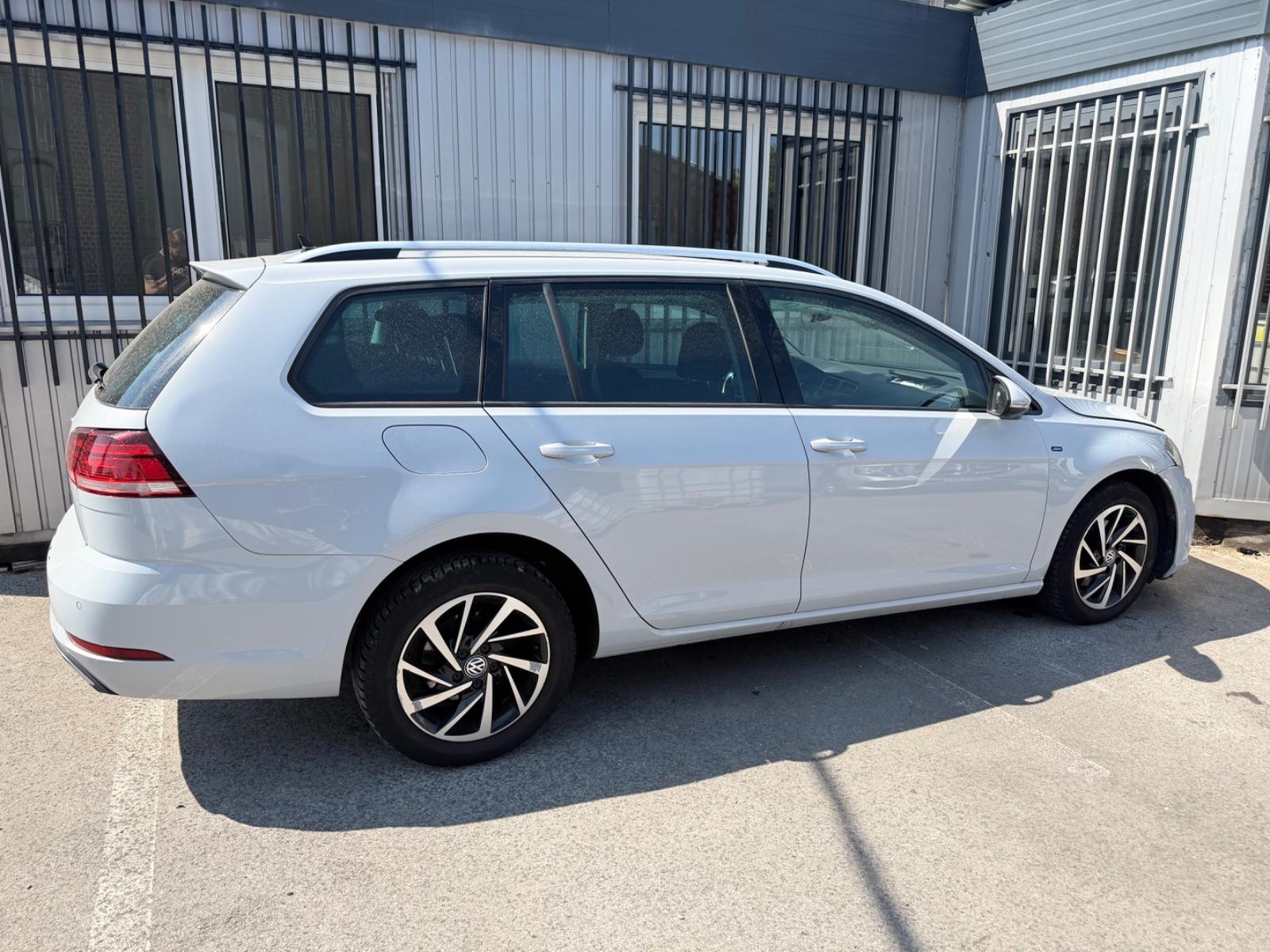 Volkswagen Golf VII Variant Join TDI 1. Hand SHZ PDC AHK