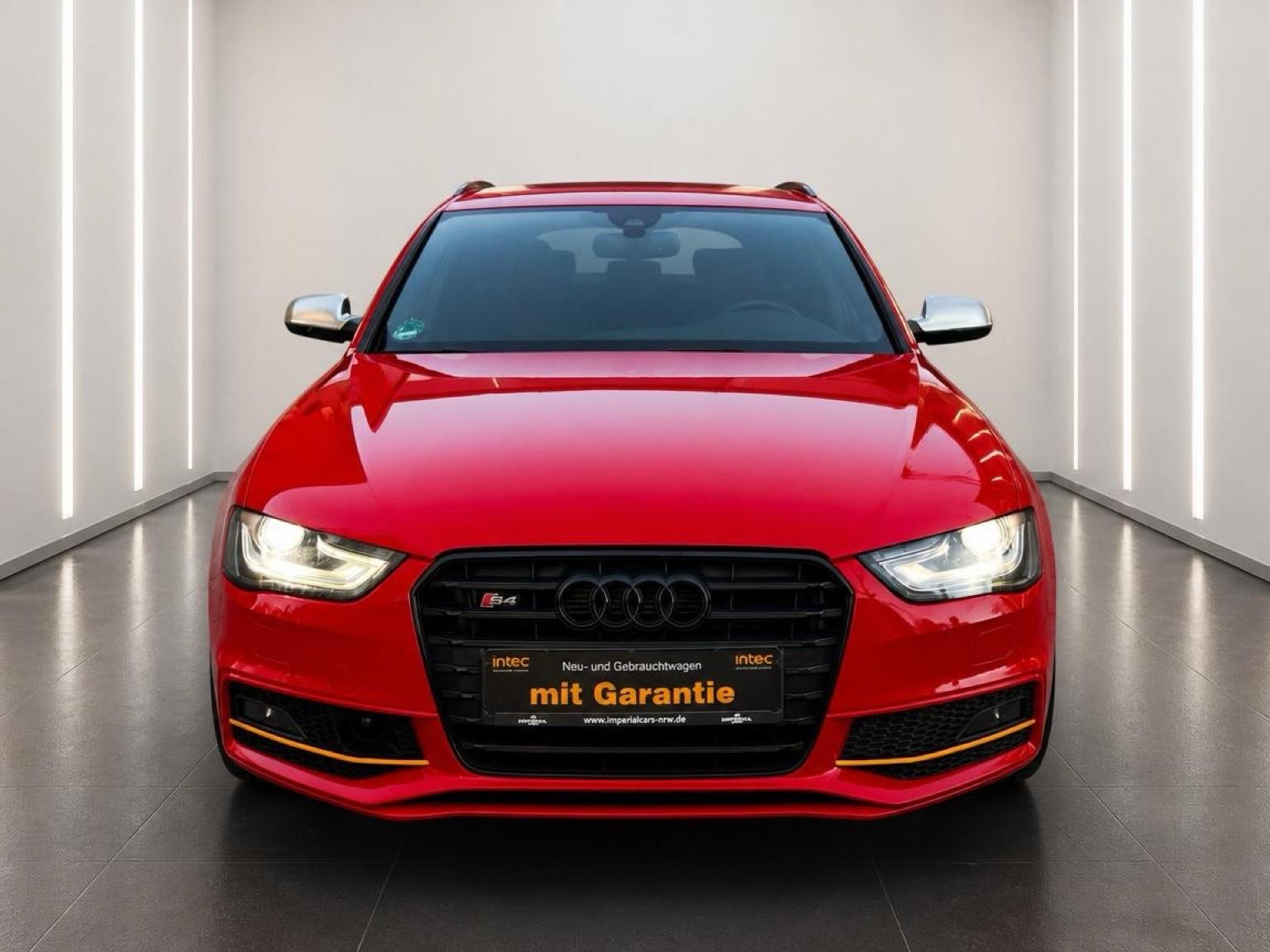 Audi S4 Avant 3.0 TFSI quattro 333 S tronic / Bang & Olufsen / Chauffage stationnaire / Sièges à mémoire