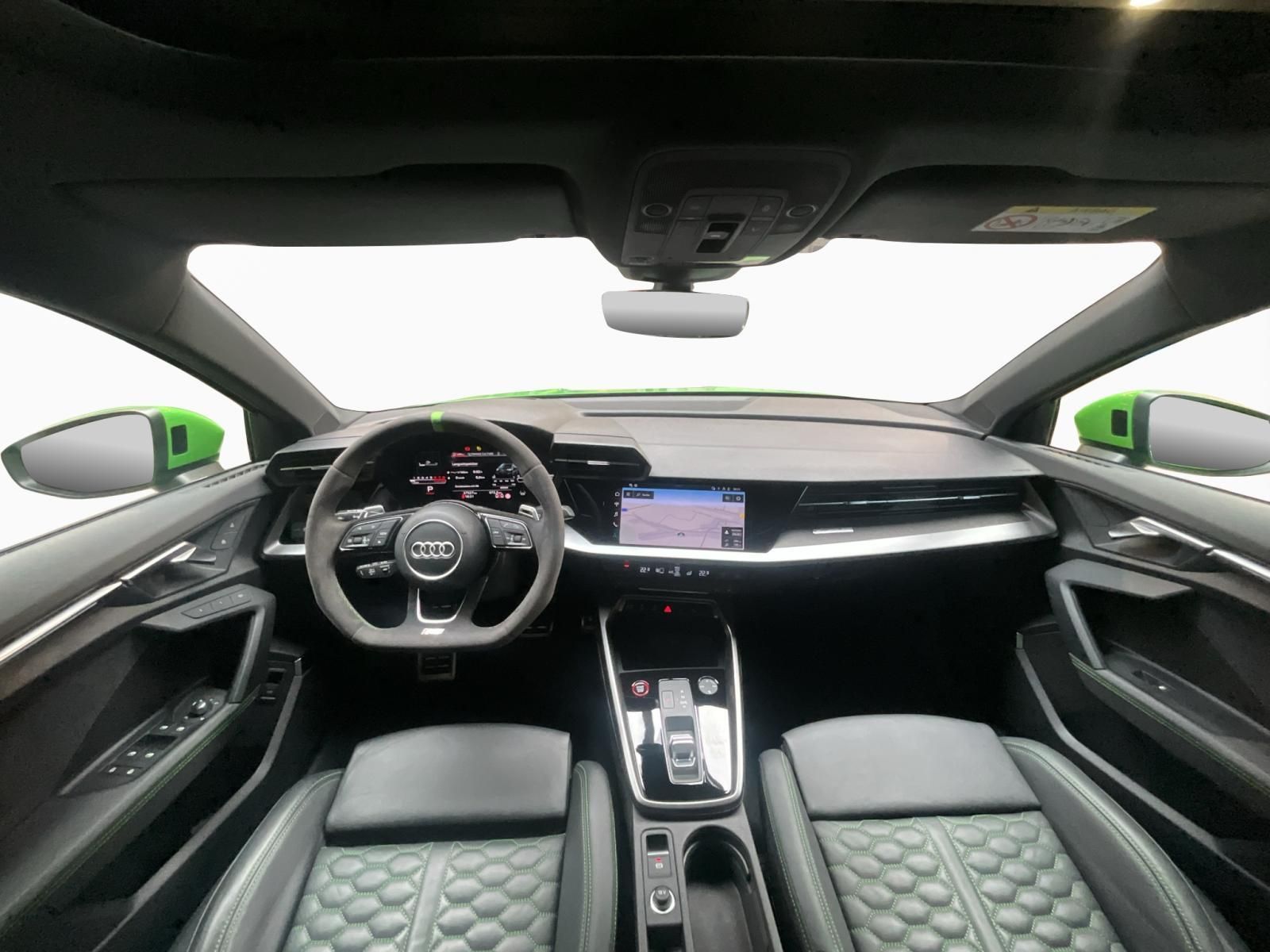 Audi RS3 TFSI Sportback quattro S tronic imagem 2