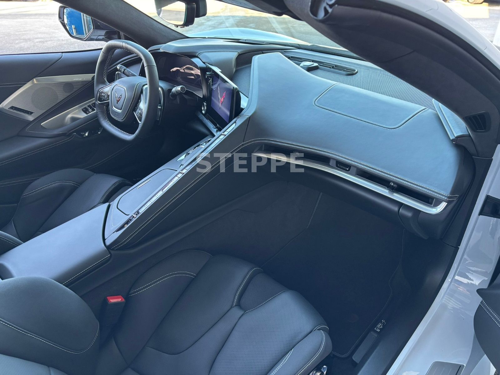 Corvette C8 Stingray Convertible 3LT Europamodell STEPPE