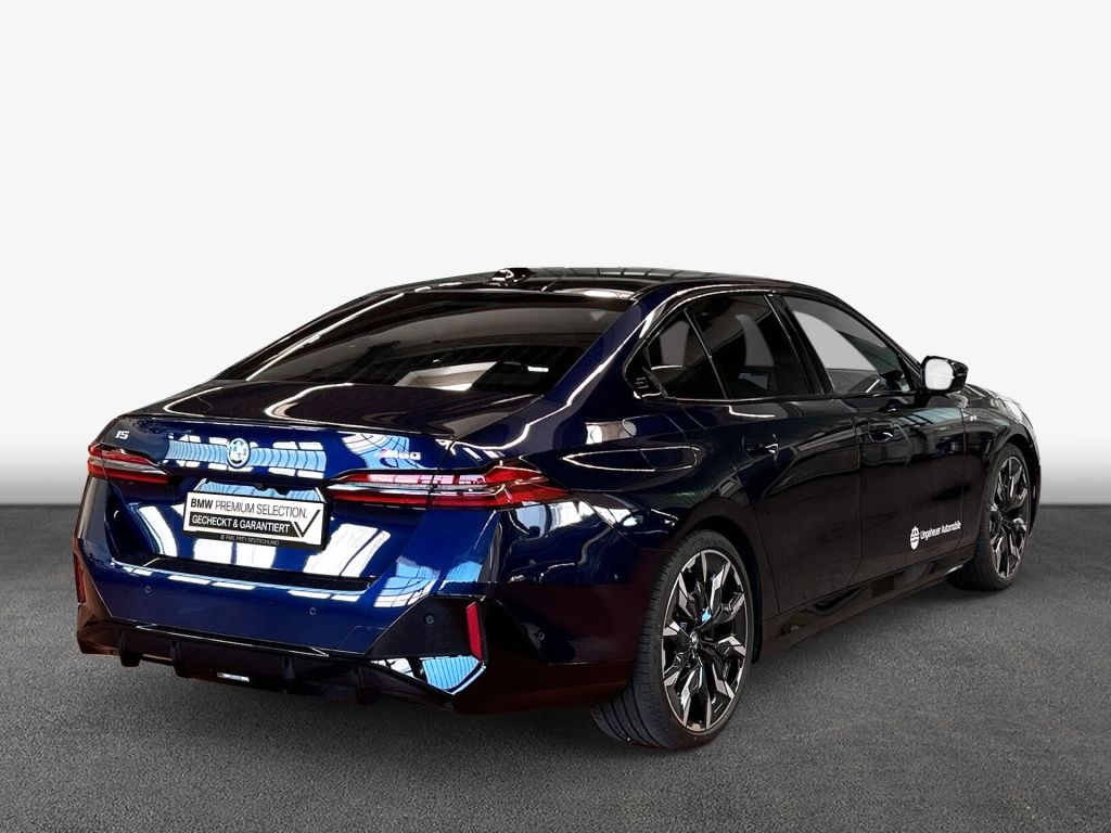 BMW i5 M60 foto 2