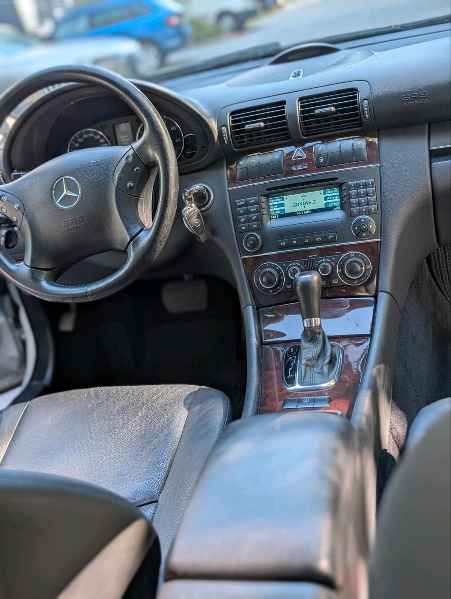 Mercedes-Benz C280 2006 — photo 14