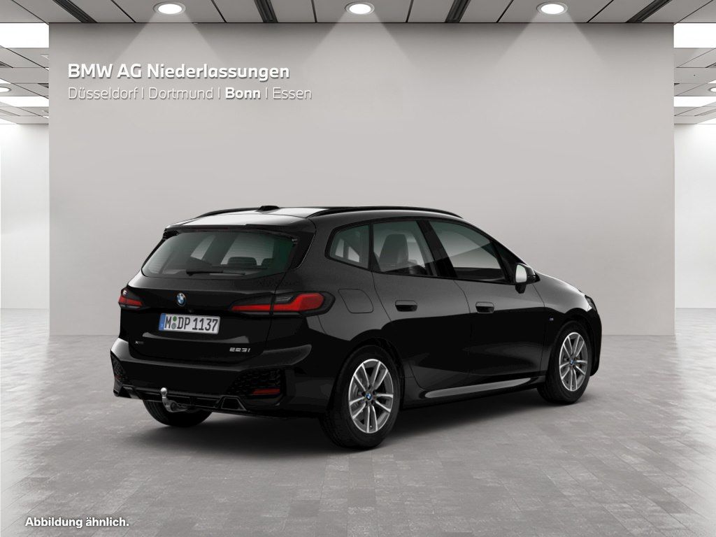 BMW 223 Active Tourer - Bild 4