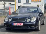Mercedes-Benz E 55 AMG E -Klasse Lim. E 55 AMG*TEMPOMAT*SHZ* - gebrauchte Mercedes-Benz E 55 AMG aus dem Jahr 2003