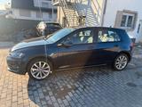 Volkswagen Golf VII Lim. Highline BMT - Volkswagen Golf mit Benzin-Antrieb: Kleinwagen, Automatik