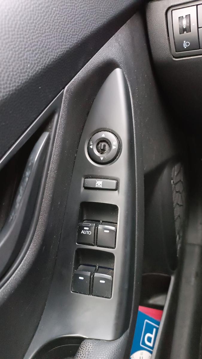 Hyundai ix20 2014 — photo 7