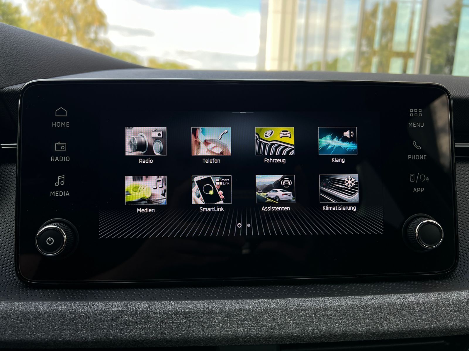 Fahrzeugabbildung SKODA Scala Selection 1.0 TSI DSG *AHK, LED, ACC, Kame