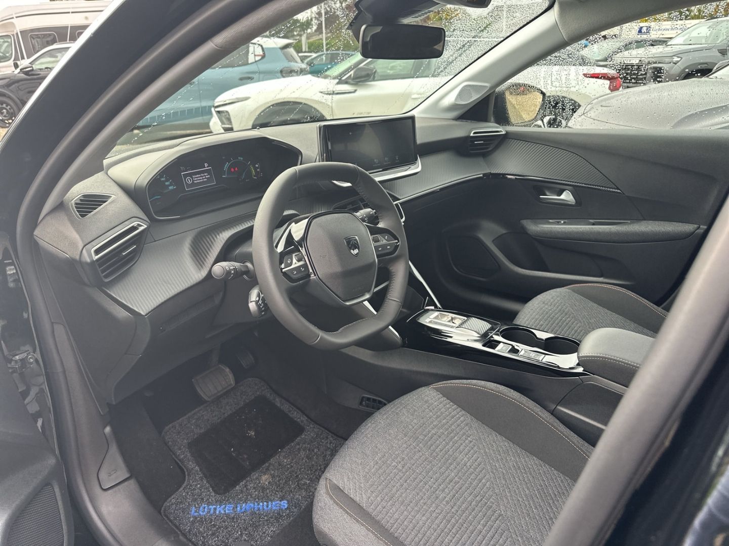 Fahrzeugabbildung Peugeot 208 Style Elektro 156 Navi LED Klimaautom SHZ