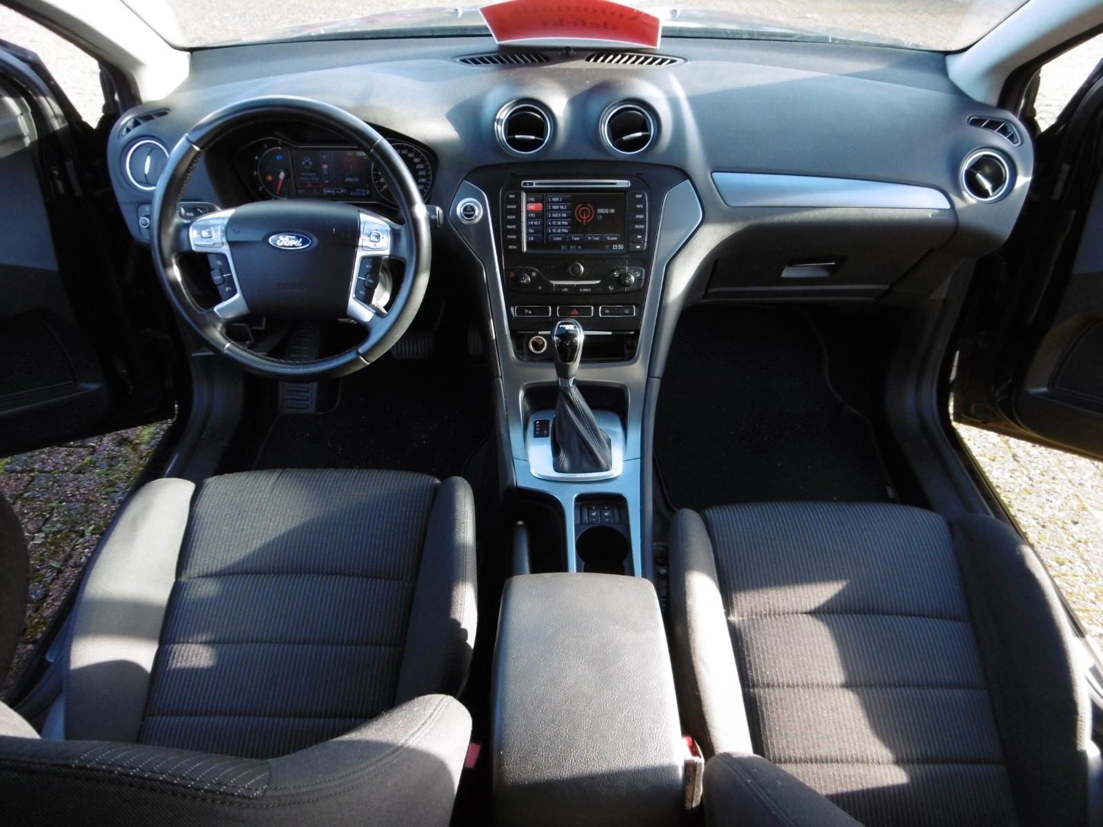 Ford Mondeo 2014 — photo 14
