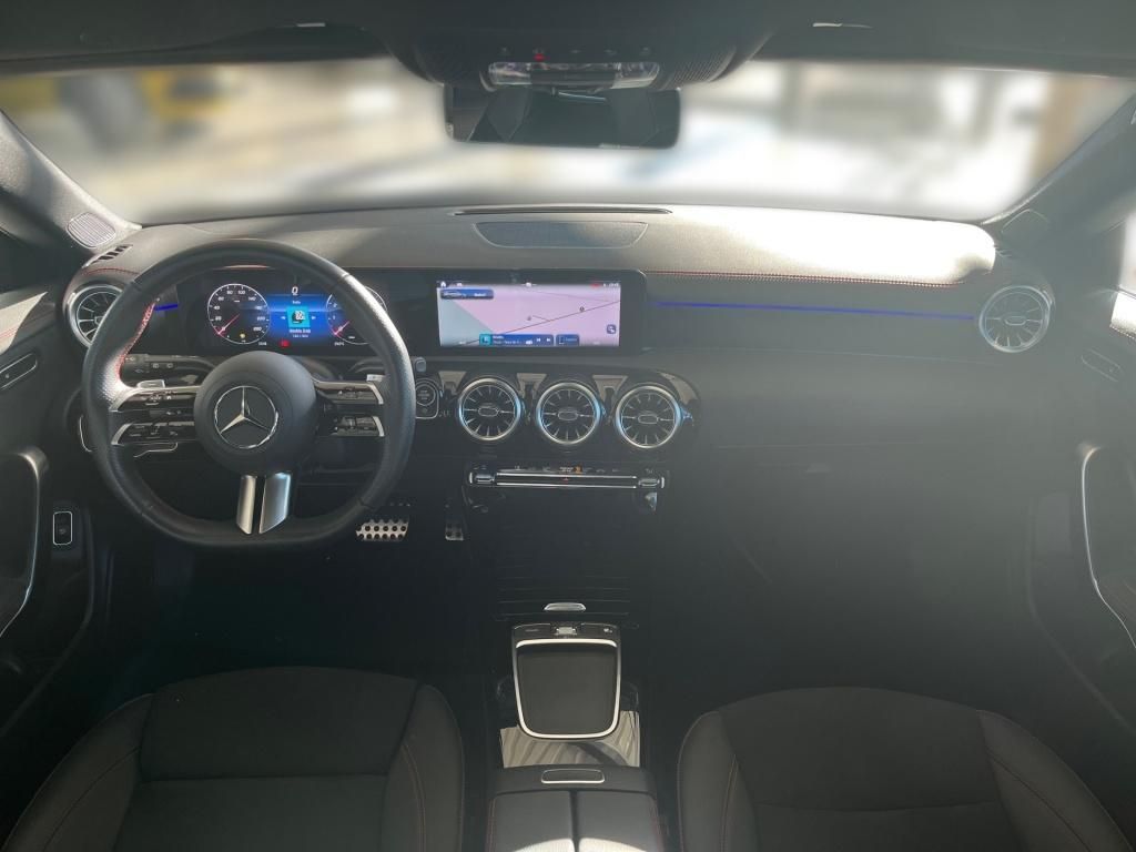 Fahrzeugabbildung Mercedes-Benz CLA 200 SB AMG AHK Pano Totwi. LED SHZ Sport DAB