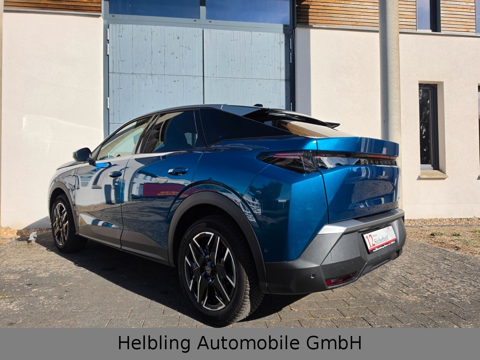 Peugeot 3008 Hybrid 145 GT Exclusive Pano 360° CAM imagem 3