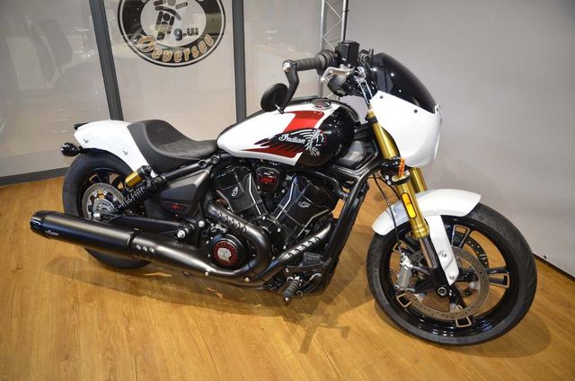 Indian Scout 101 Sport Cruiser