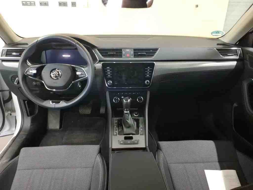 Skoda Superb - Bild 3