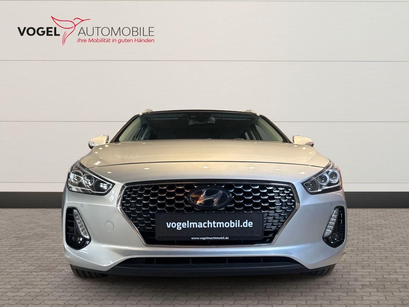 Hyundai i30 cw 1.4 T-GDI Premium Kam.+LED+Navi+Pano+ACC