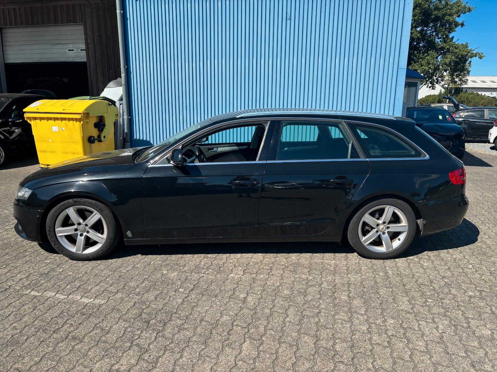 Audi A4 2009 — photo 5