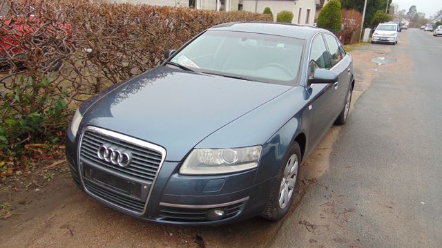 Audi A6 -