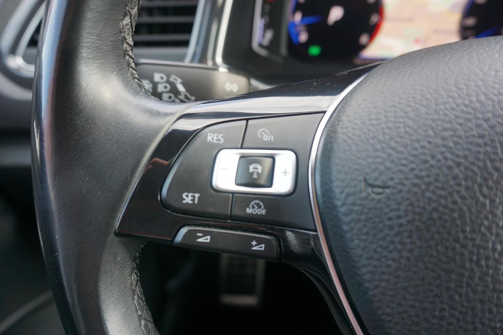 Volkswagen T-Roc 2.0 TSI Sport 4Motion DSG LED Navi Kamera