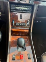 Mercedes-Benz SL 500(R107) - Mercedes-Benz SL 500: R107