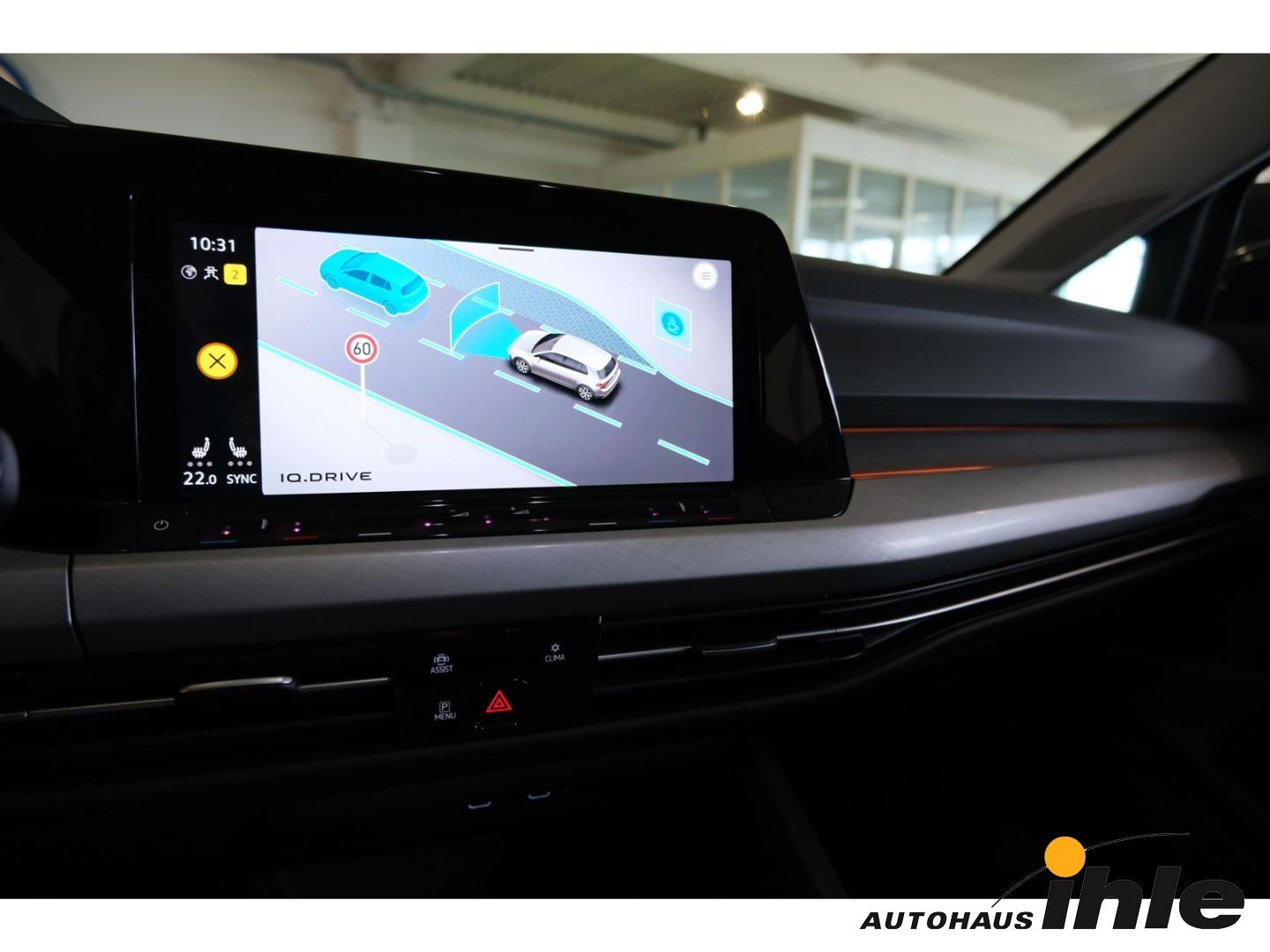 Volkswagen Golf VIII 1,5 eTSI DSG IQ-LIGHT+NAVI+R-FAHRKAMER, миниатюра 23