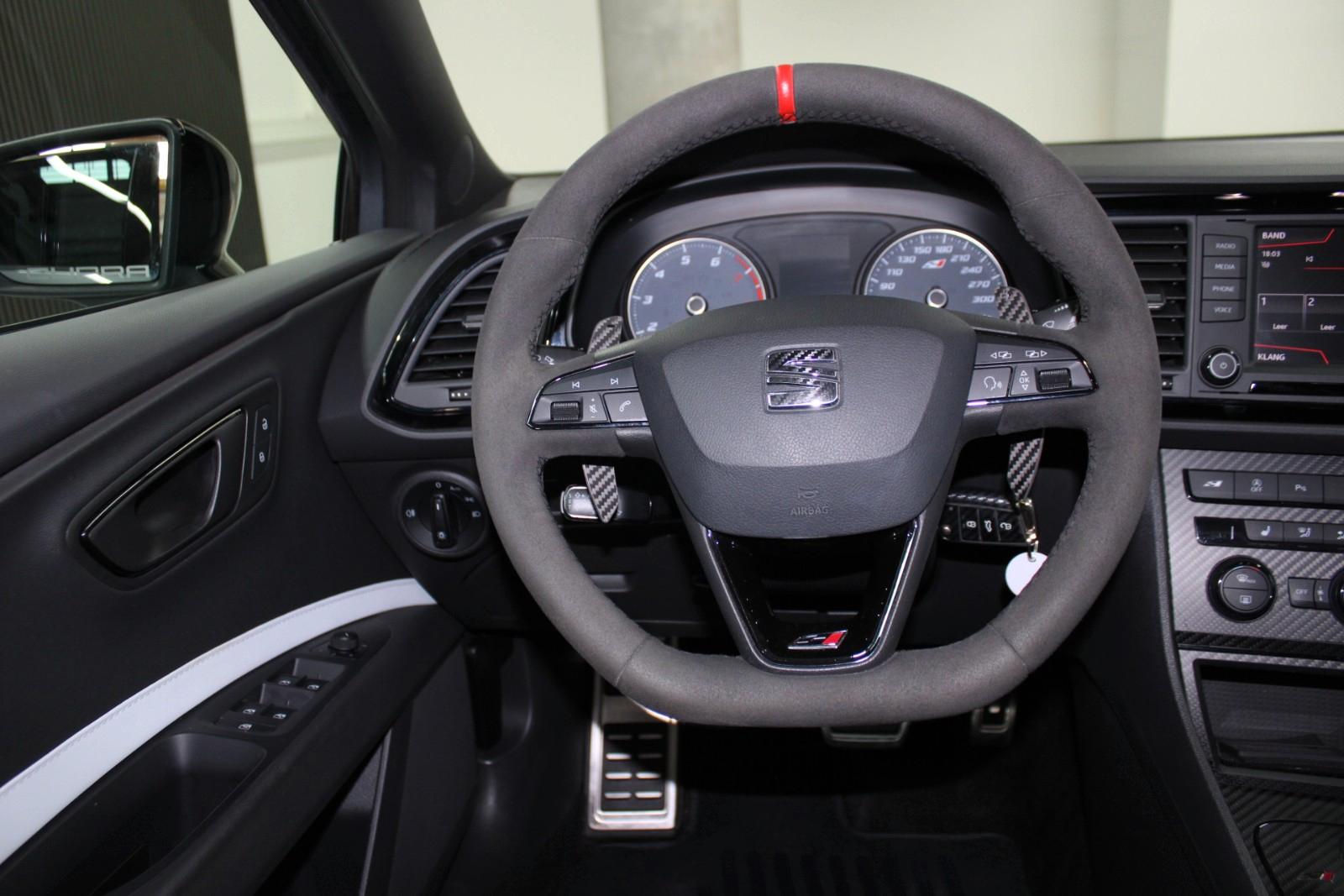 Seat Leon ST Cupra 280 ch DSG – Toit panoramique – Baquets Alcantara – DCC – LED – GPS