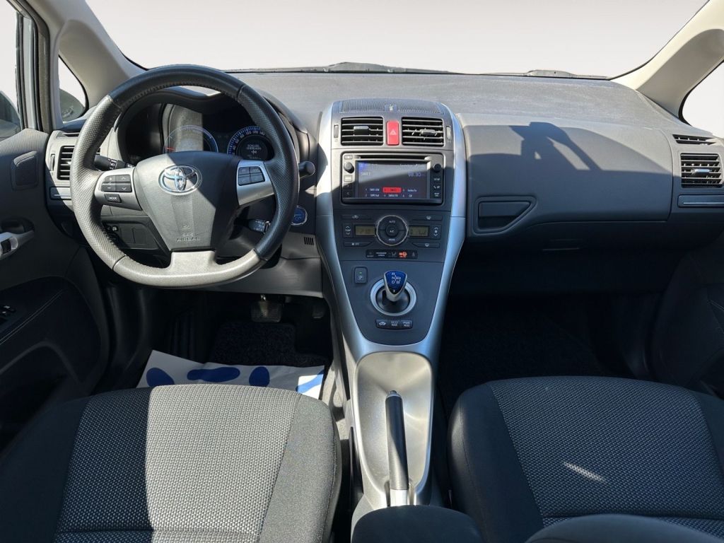 Fahrzeugabbildung Toyota Auris 1.8 Hybrid Executive