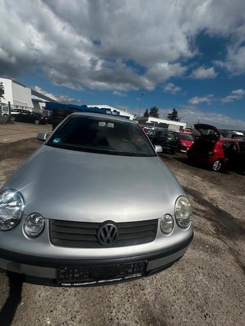 Volkswagen Polo 9N1.2 Basis TÜV+AU Inspektion NEU