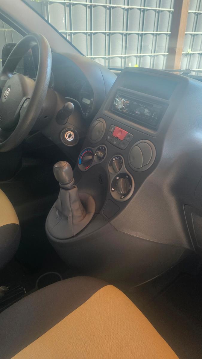 Fiat Panda  12.000 km und frischen tüv