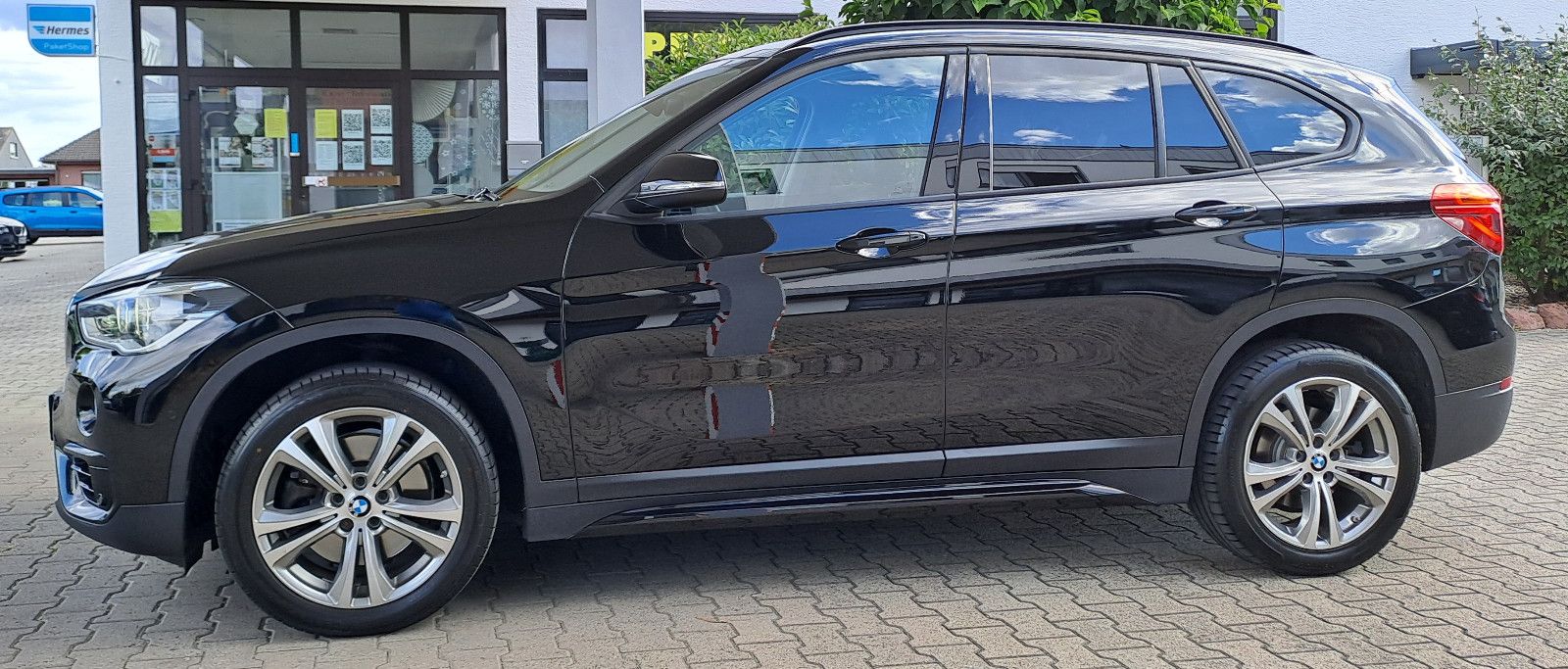BMW X1 sDrive 20 i Sport Line AHK abnehmbar foto 5