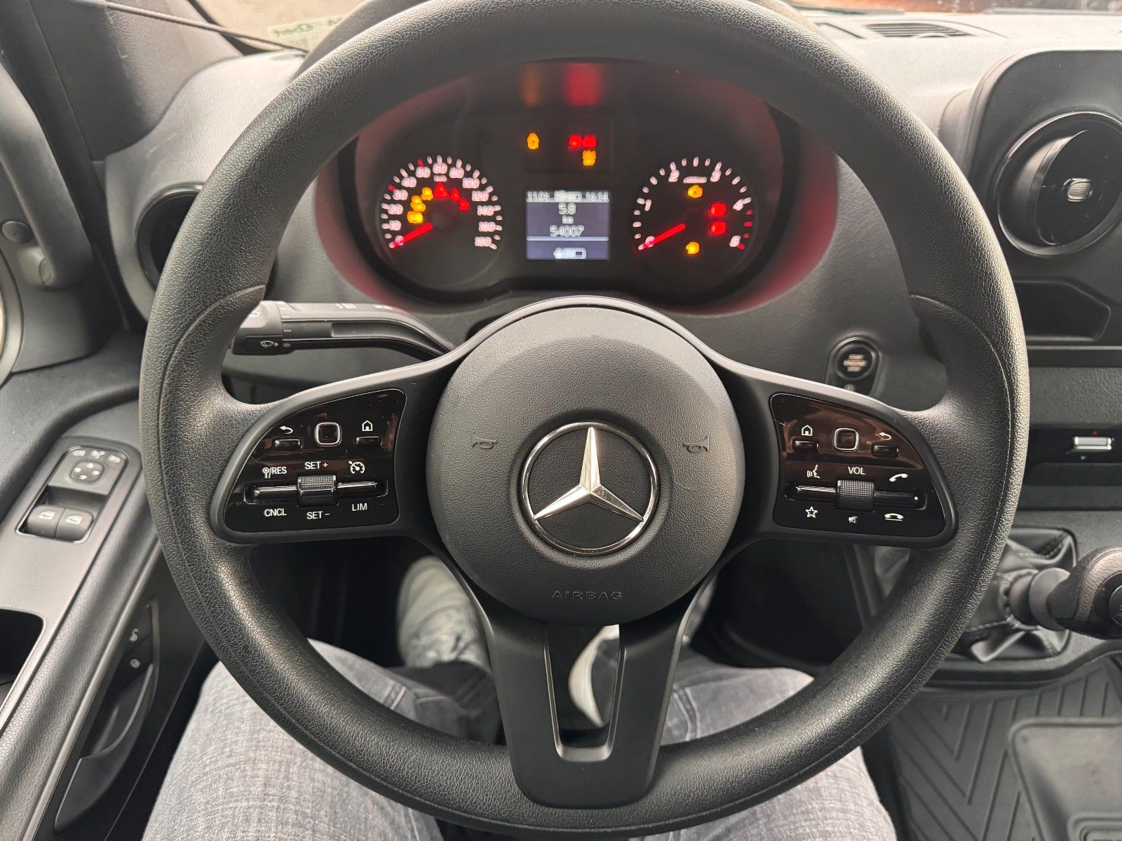 Fahrzeugabbildung Mercedes-Benz Sprinter 317 CDI 3665 Klima Kamera Schwingsitz