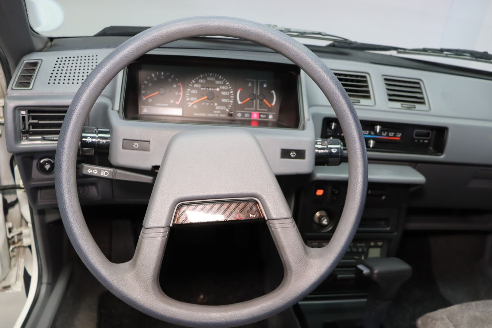 Fahrzeugabbildung Mitsubishi Colt GLX * Radio * H-Zulassung * wenig km *